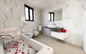 Martiry Suite Apartment